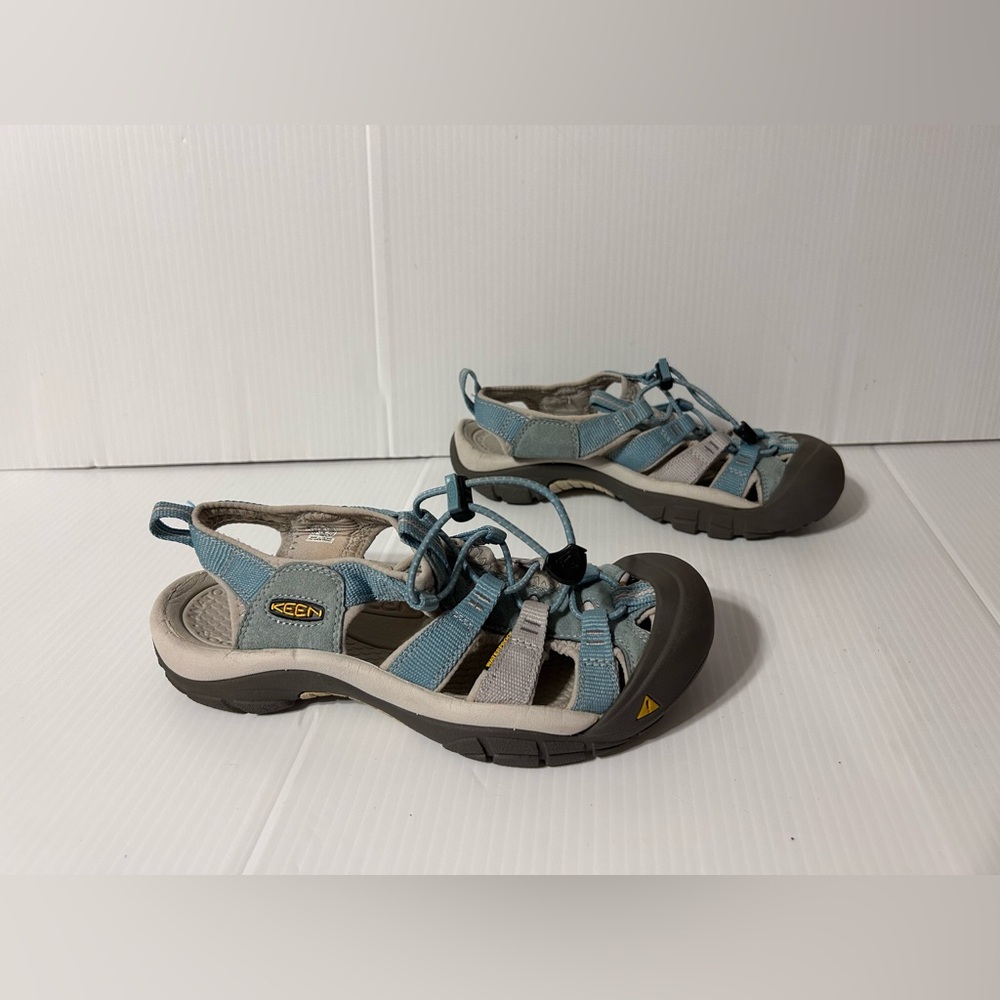 Keen Teal and gray fishermen Outdoor Sandals women size 7